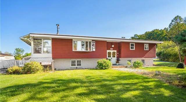Photo of 1742 Clearview Rd, Coplay, PA 18037-2503