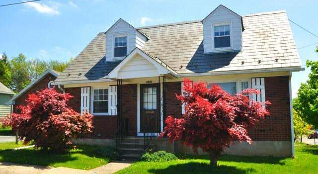 Photo of 2430 Lennox St, Wilson Borough, PA 18042-5356