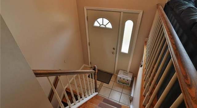 Photo of 428 Cross Hill Rd, Nazareth, PA 18064-9468