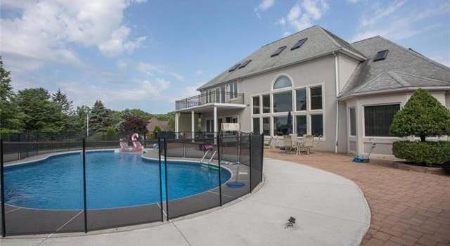 Photo of 2451 Southmoore Dr, Bath, PA 18014-9293