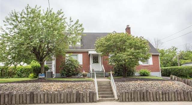 Photo of 410 Main St, Stockertown Borough, PA 18083-7036