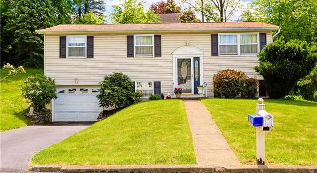 Photo of 2100 Hackettsview Ave, Easton, PA 18045