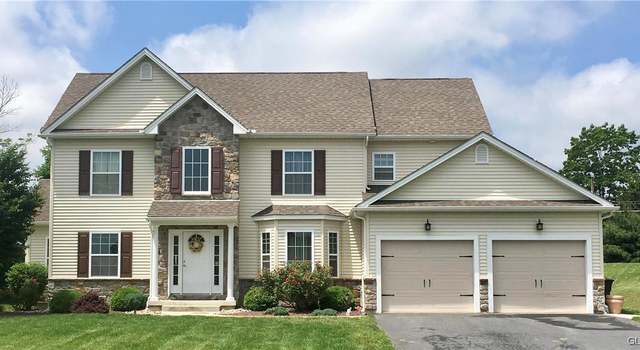 Photo of 146 Fox Ridge Dr, Bushkill Twp, PA 18064