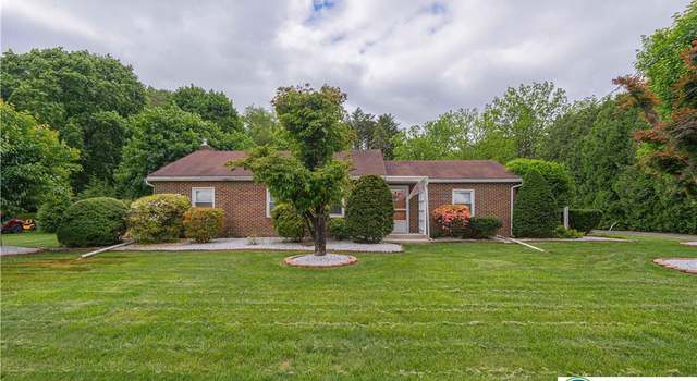 Photo of 772 State St, Longswamp Twp, PA 19539