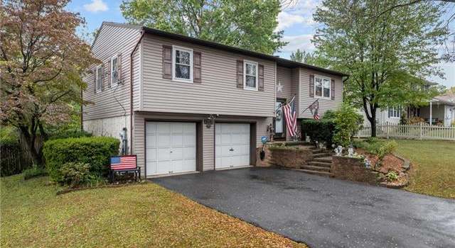 Photo of 2110 Van Buren Dr, South Whitehall Twp, PA 18052-4003