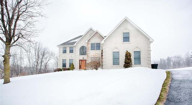 Photo of 7575 Hillview Cir, Upper Saucon Twp, PA 18036