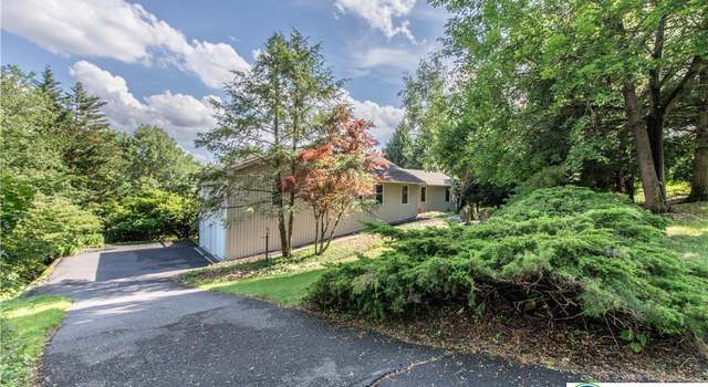 Photo of 20 Stewart Ct, Easton, PA 18042