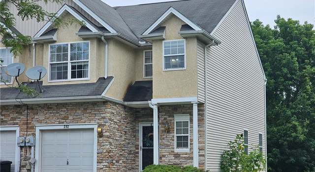 Photo of 312 Maple Ct, Alburtis, PA 18011