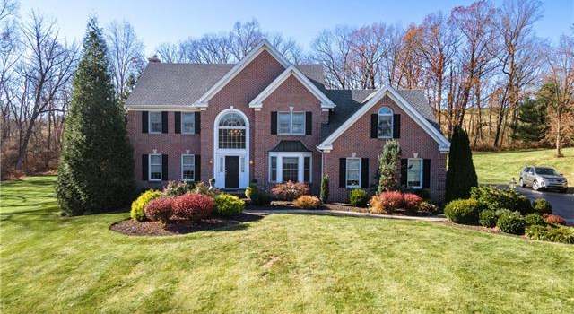 Photo of 5412 Devonshire Ct, North Whitehall Twp, PA 18059-1309