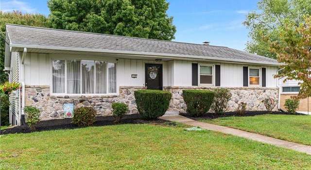Photo of 129 N Scenic St, South Whitehall Twp, PA 18104-5132