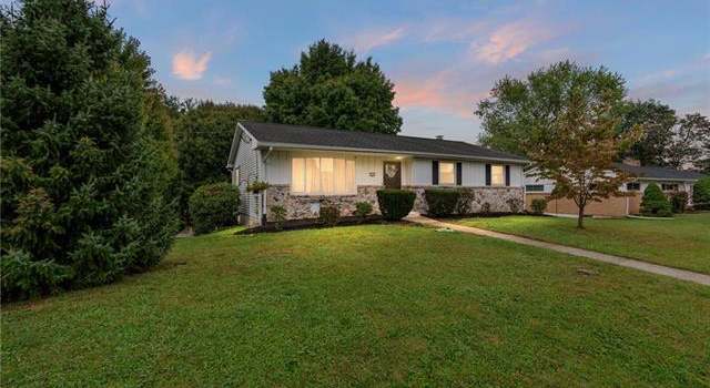 Photo of 129 N Scenic St, South Whitehall Twp, PA 18104-5132
