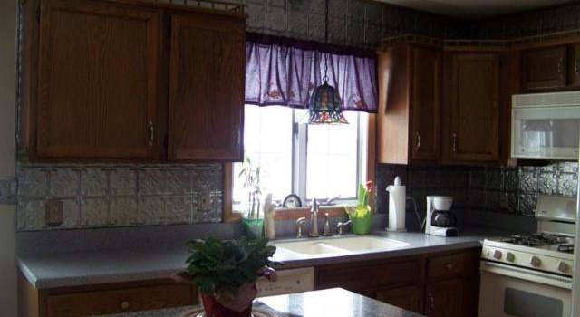 Photo of 1604 Arrowwood Dr, Forks Twp, PA 18040-8401