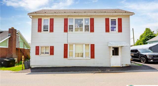 Photo of 516 Heckman Ave, Nazareth Boro, PA 18064