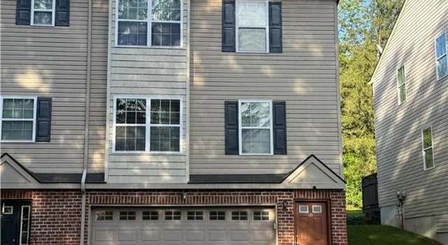 Photo of 519 Lehigh Gap St, Walnutport Boro, PA 18088