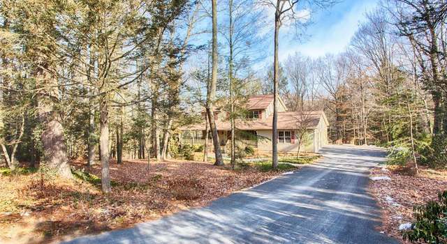 Photo of 1549 Brian Dr, Ross Twp, PA 18353