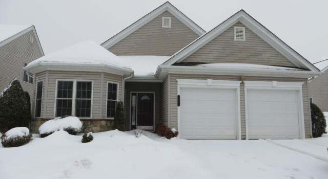 Photo of 61 N Glenmoor Cir, Palmer Twp, PA 18045-2177