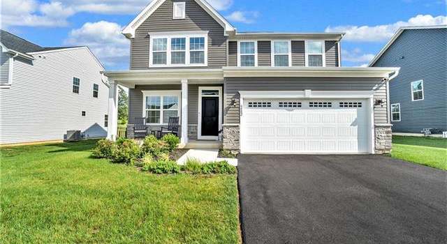 Photo of 6482 Scenic View Dr, Lower Macungie Twp, PA 18062-8687