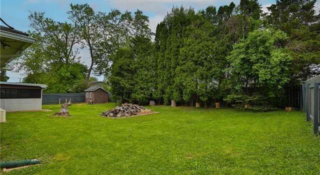 Photo of 116 Old Orchard Dr, Easton, PA 18045