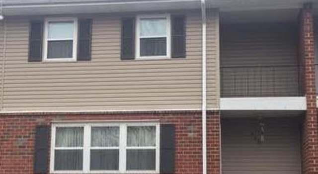 Photo of 115 Vista Dr, Easton, PA 18042-7201