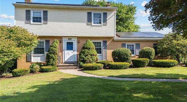 Photo of 955 Donald Dr, Emmaus, PA 18049