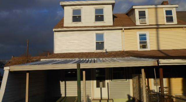 Photo of 1392 Stewart St, Northampton Borough, PA 18067-1473