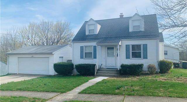 Photo of 524 New York Ave, Whitehall Twp, PA 18052-7133