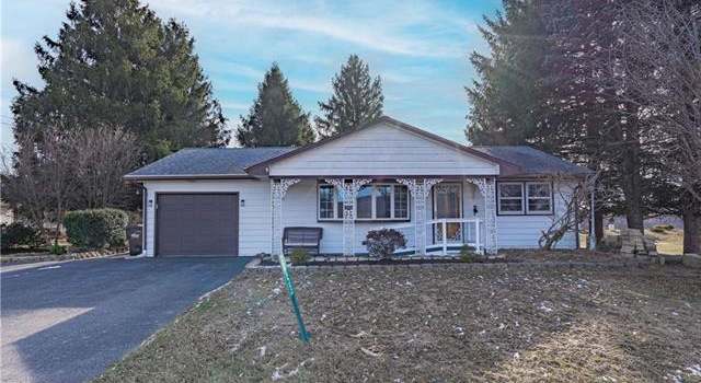 Photo of 2853 Mountain View Dr, Moore Twp, PA 18014-9333