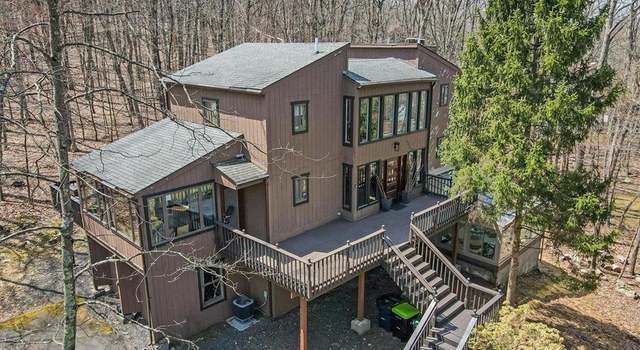 Photo of 3206 Stonehenge Dr, East Stroudsburg, PA 18301