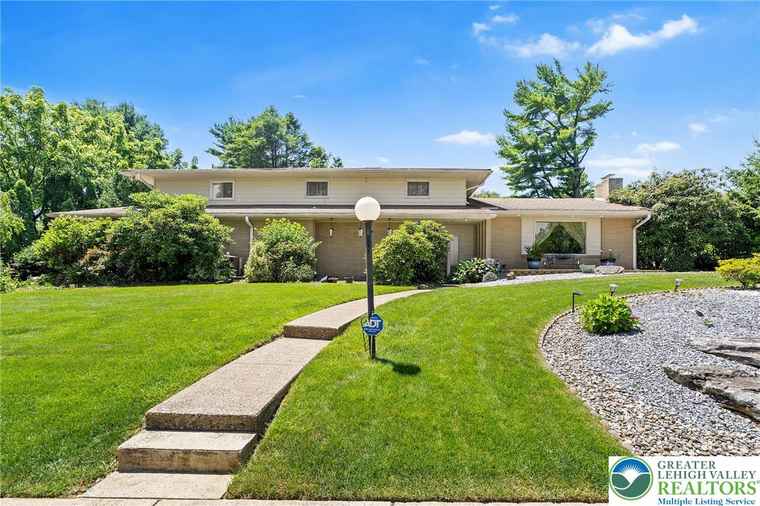 Photo of 1048 N 27th St Allentown City, PA 18104