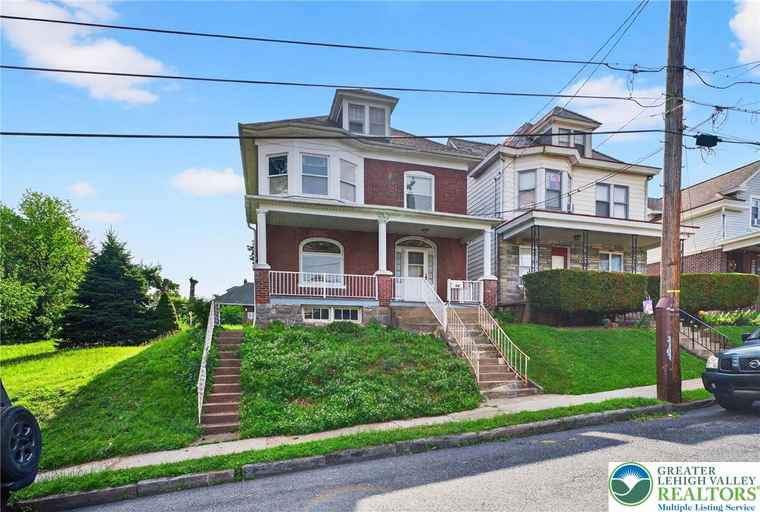 Photo of 132 James St Easton, PA 18042