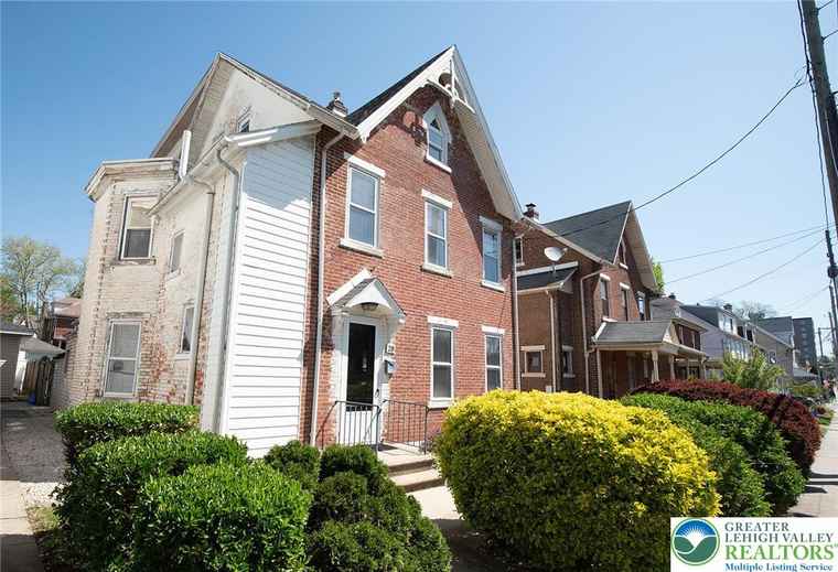 Photo of 28 W Elizabeth Ave Bethlehem City, PA 18018