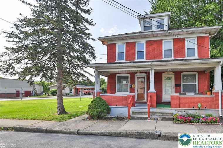 Photo of 260 W Milton St Easton, PA 18042