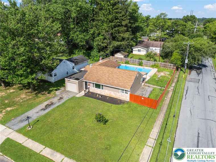 Photo of 2803 Diamond Ave Allentown City, PA 18103