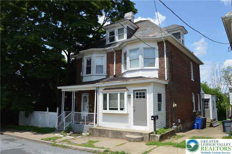 Photo of 411 W Grant St Easton, PA 18042
