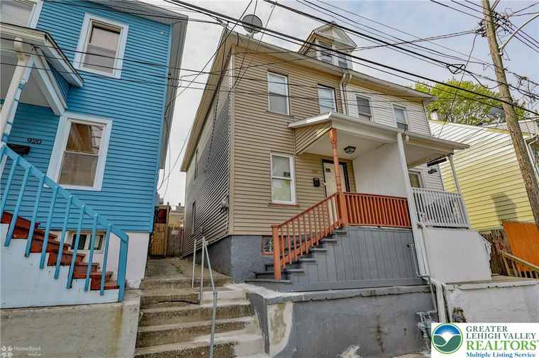 Photo of 922 Spruce St Easton, PA 18042