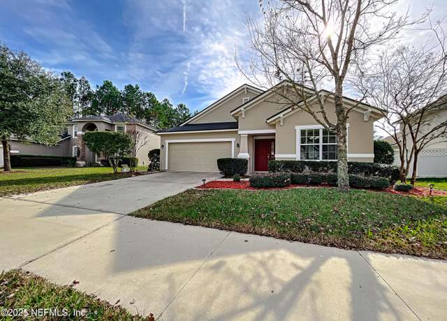 Property at 1462 Creek Point Blvd, Jacksonville, FL 32218, 4 beds, 2 baths
