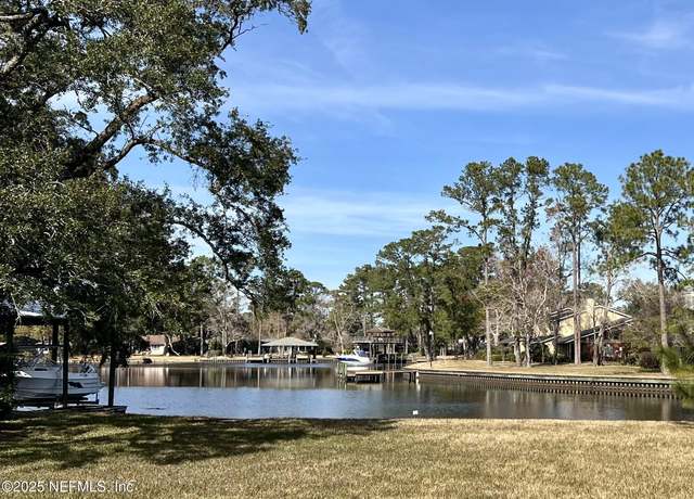 Property at 4531 Sussex Ave #4, Jacksonville, FL 32210, 2 beds, 2.5 baths