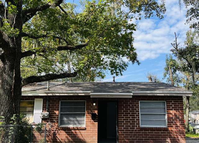 Property at 3638 Lionell St, Jacksonville, FL 32209, 2 beds, 1 bath