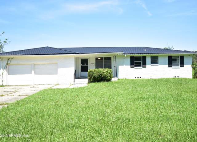 Property at 3037 Ribault Scenic Dr, Jacksonville, FL 32208, 4 beds, 2 baths