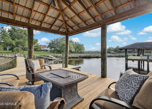 Property at 2599 River Enclave Ln, Jacksonville, FL 32226, 4 beds, 5.5 baths