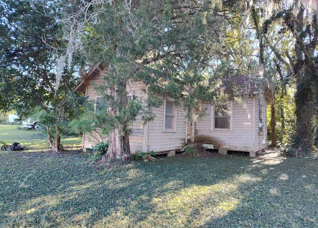 Property at 14523 NE Waldo Rd, Waldo, FL 32694, 1 bed, 1 bath