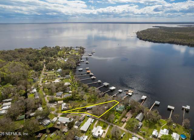 Property at 198 Palm Dr, Georgetown, FL 32139, 3 beds, 2 baths