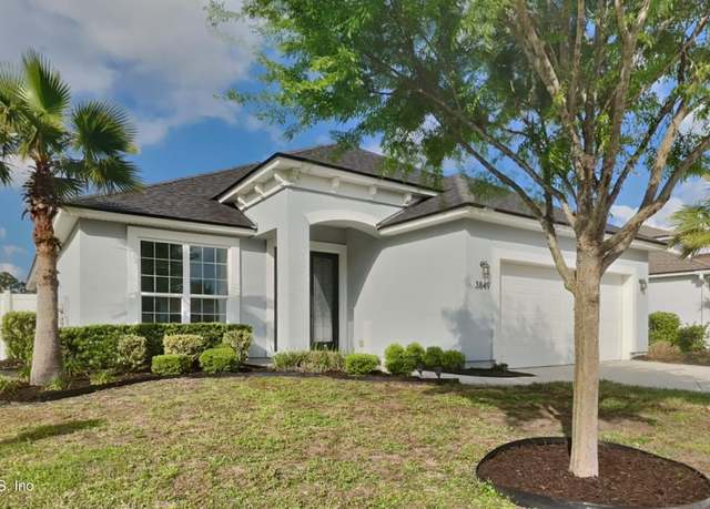 Property at 3849 Hammock Bluff Dr, Jacksonville, FL 32226, 3 beds, 2 baths