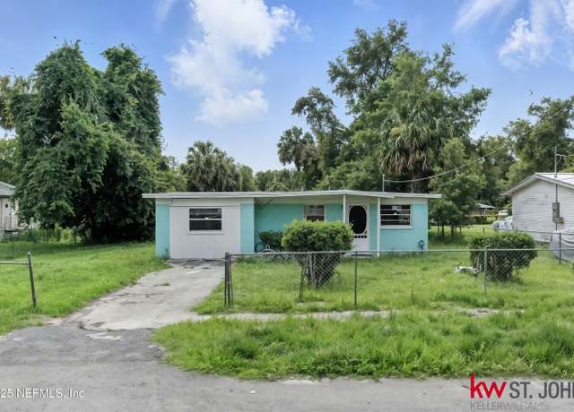 Property at 440 N Fern St, San Mateo, FL 32187, 3 beds, 1 bath