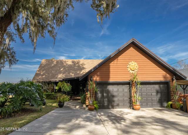 Property at 780 Lake Shore Ter, Interlachen, FL 32148, 4 beds, 3 baths
