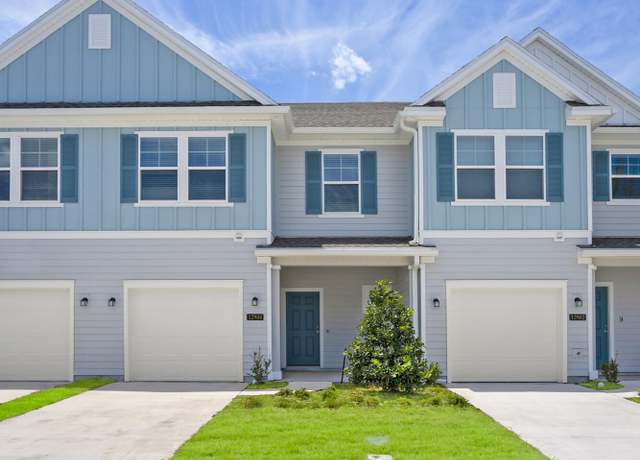 Property at 12904 Josslyn Ln, Jacksonville, FL 32246, 3 beds, 2.5 baths