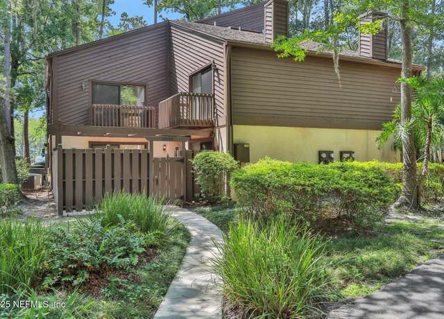 Property at 10350 Big Tree Ln, Jacksonville, FL 32257, 2 beds, 2.5 baths