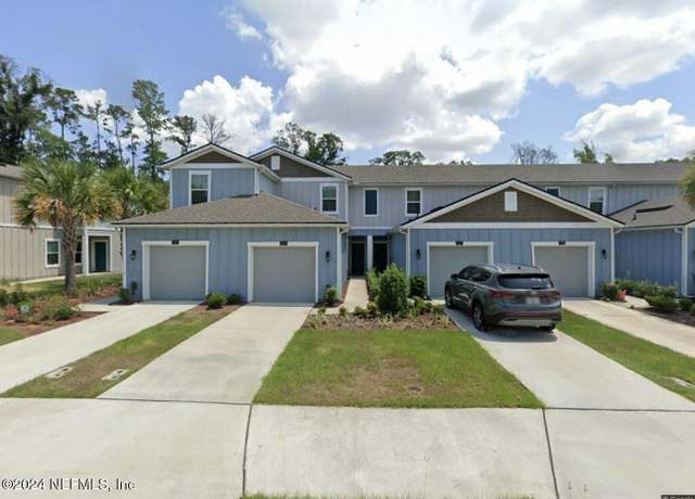 Property at 245 Aralia Ln, Jacksonville, FL 32216, 2 beds, 2.5 baths