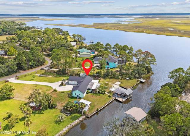 Property at 16062 Shark Rd W, Jacksonville, FL 32226, 4 beds, 3 baths