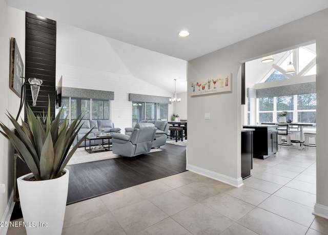 Property at 335 N Shore Cir #1025, St. Augustine, FL 32092, 4 beds, 4 baths